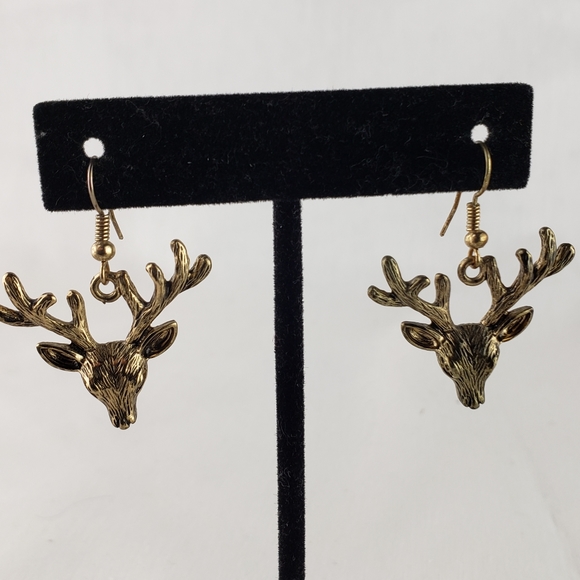 Jewelry - Deer head earrings in dark bronze